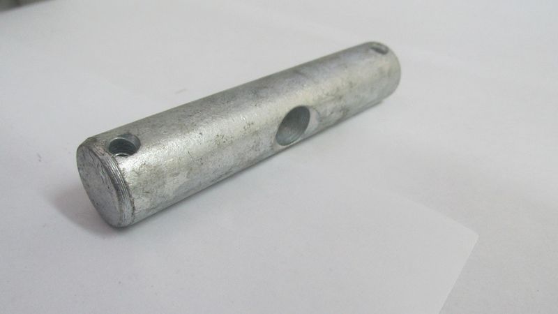 Ось с отверстием 105 на АС